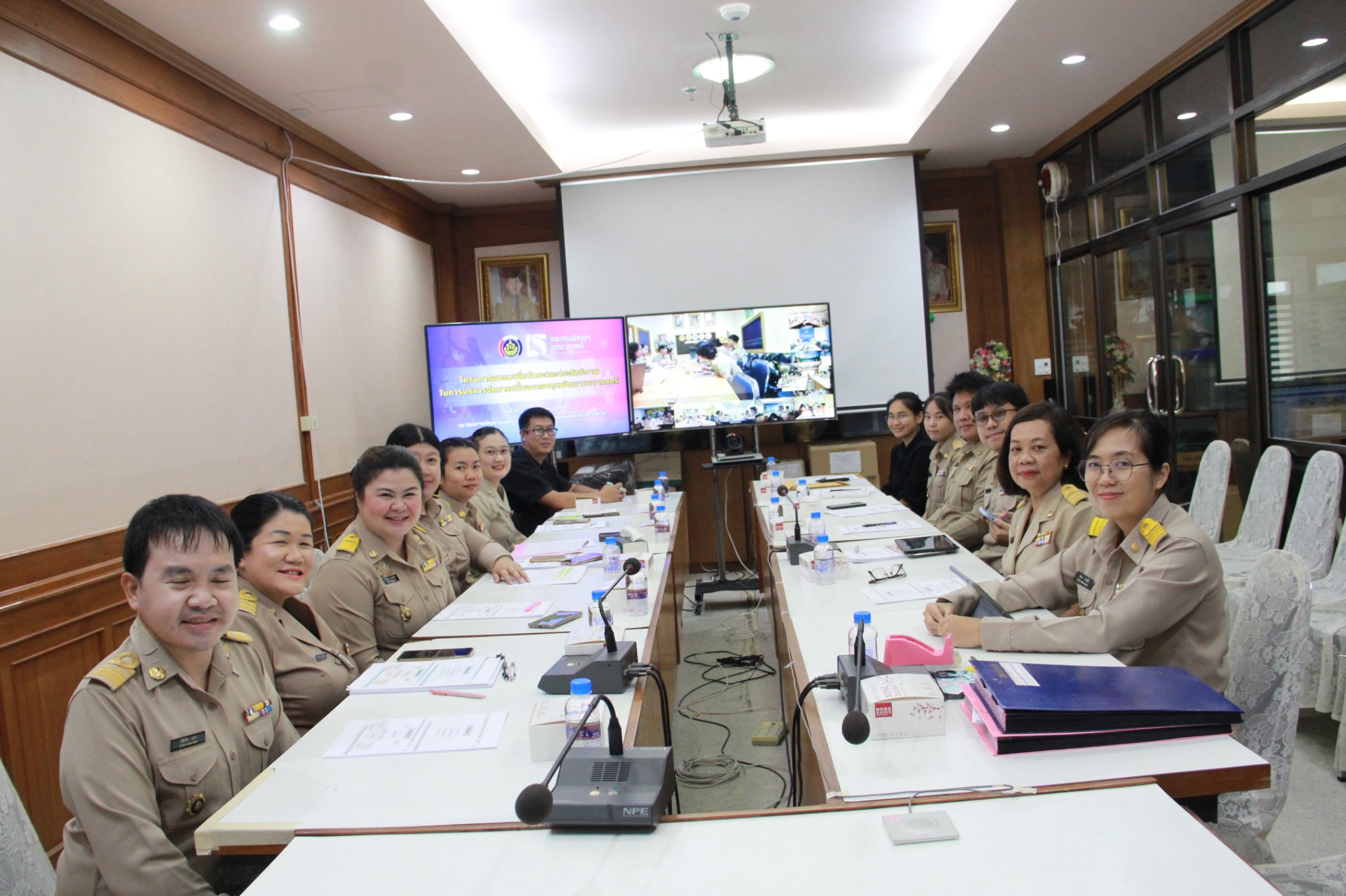พช.ลำปาง  ร่วมโครงการอบรมเพิ่มทักษะและประสิทธิภาพในการบริหารจัดการหนี้ของกองทุนพัฒนาบทบาทสตรี เสริมศักยภาพบุคลากรสู่การพัฒนาคุณภาพชีวิตสตรีอย่างยั่งยืน